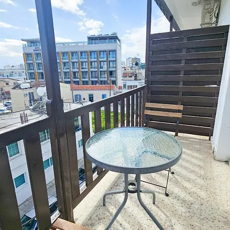 Downtown Rooms, 200m From Marina *